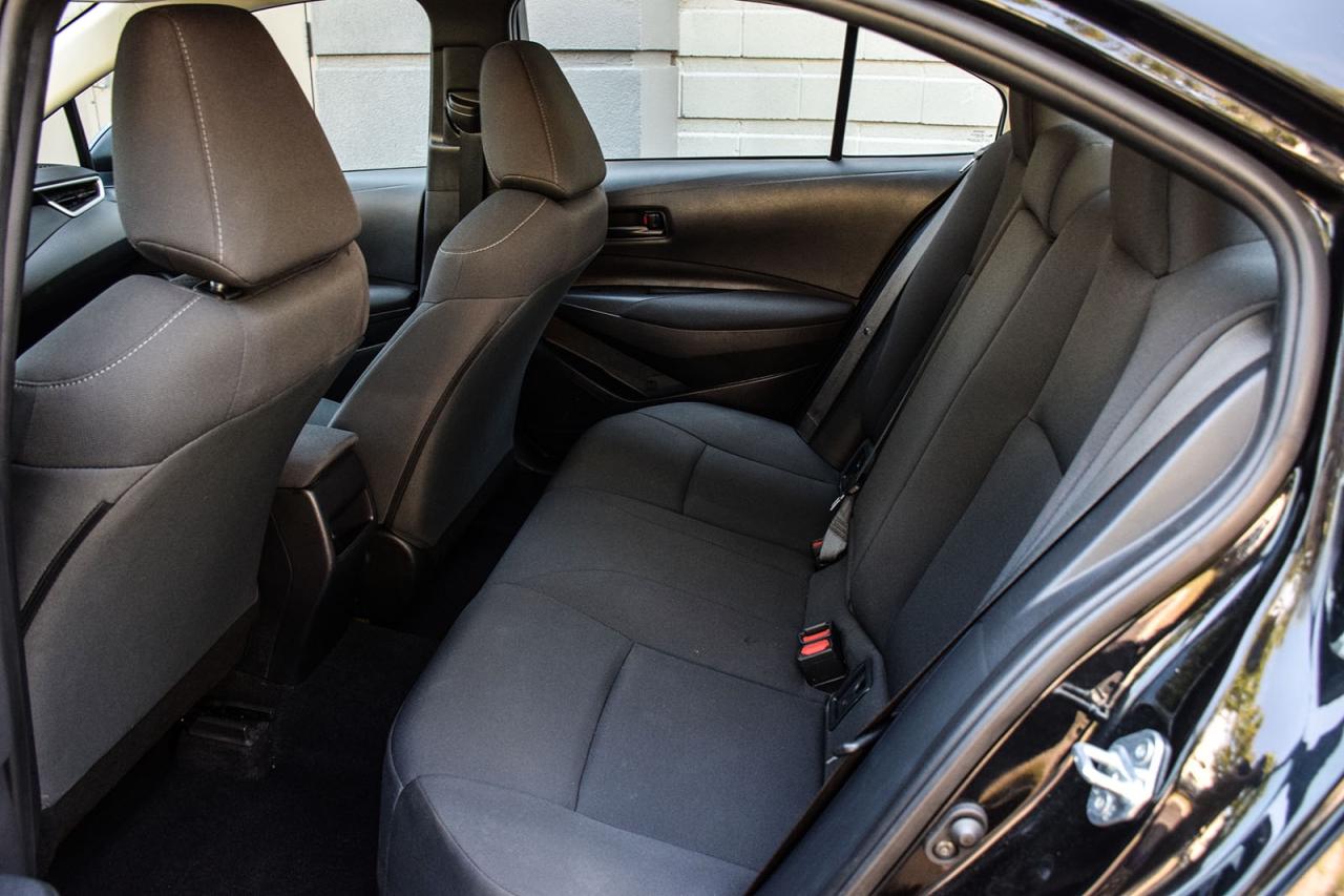 2022 Toyota Corolla LE UPGRADE / NO ACCIDENT / SUNROOF / CARPLAY/BSM Photo