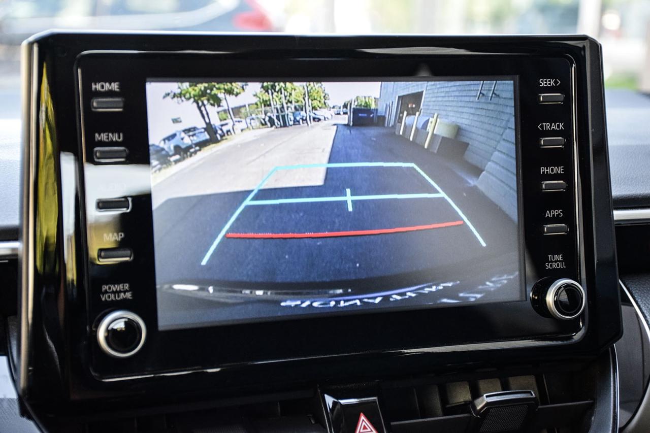 2022 Toyota Corolla LE UPGRADE / NO ACCIDENT / SUNROOF / CARPLAY/BSM Photo