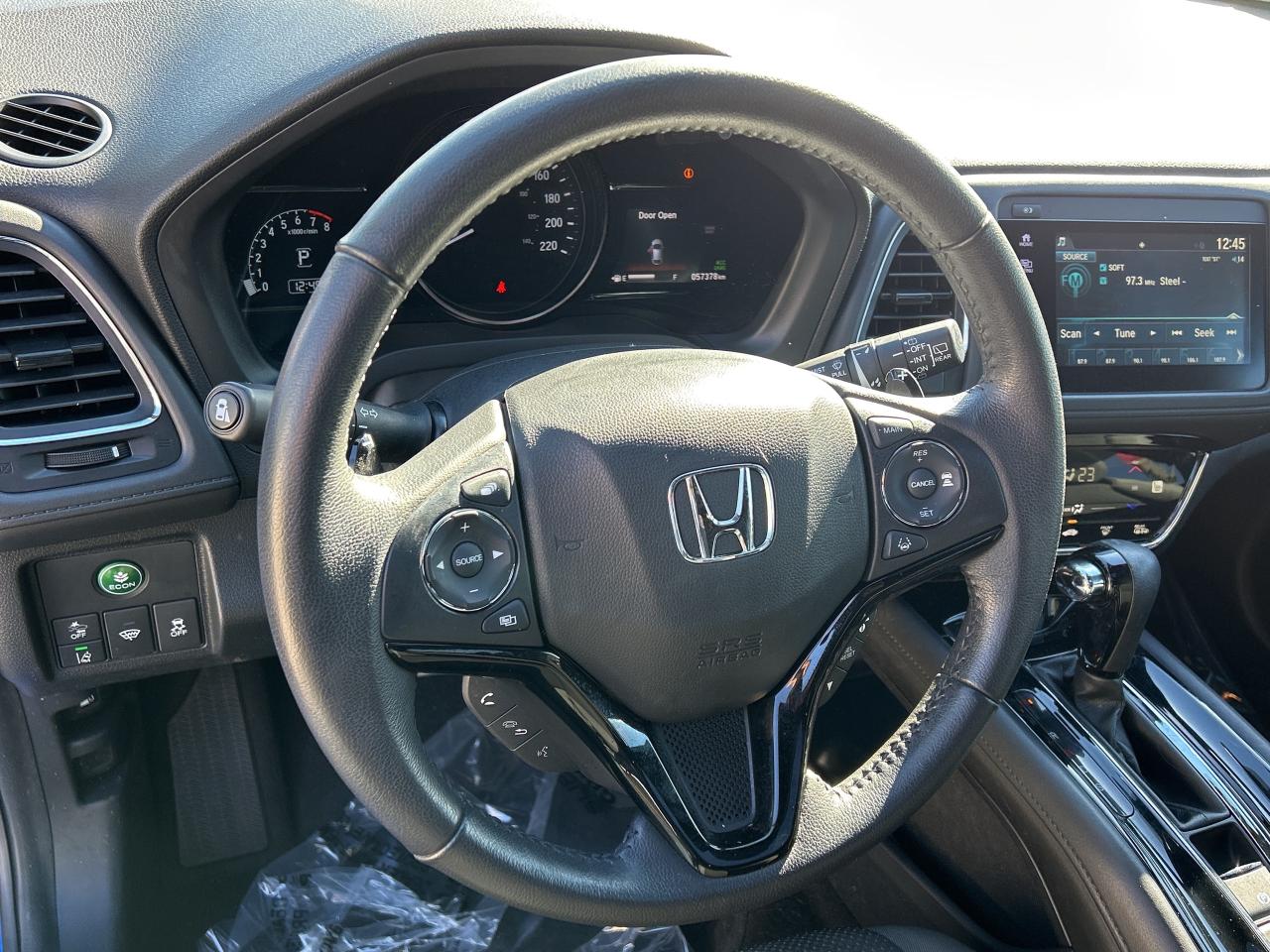 2022 Honda HR-V Sport CarPlay Rear Cam Sunroof Heated Seats Photo