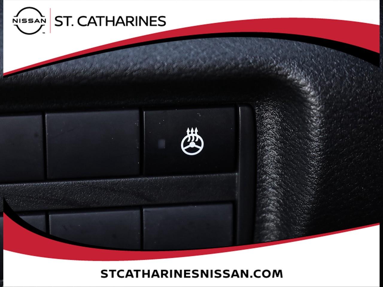 2024 Nissan Kicks SR Photo