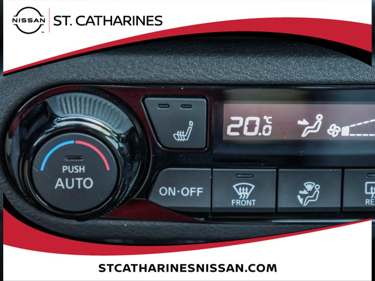 2024 Nissan Kicks SR Photo