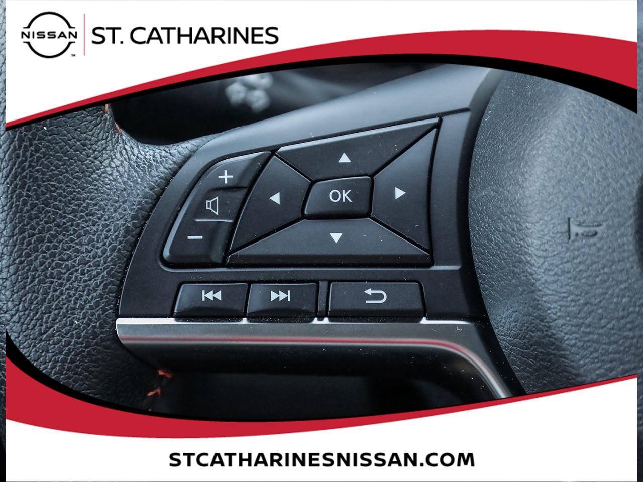 2024 Nissan Kicks SR Photo