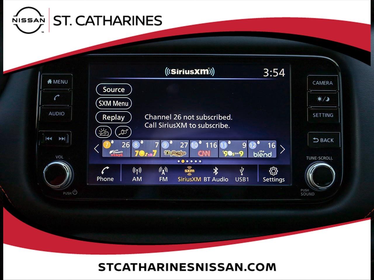 2024 Nissan Kicks SR Photo