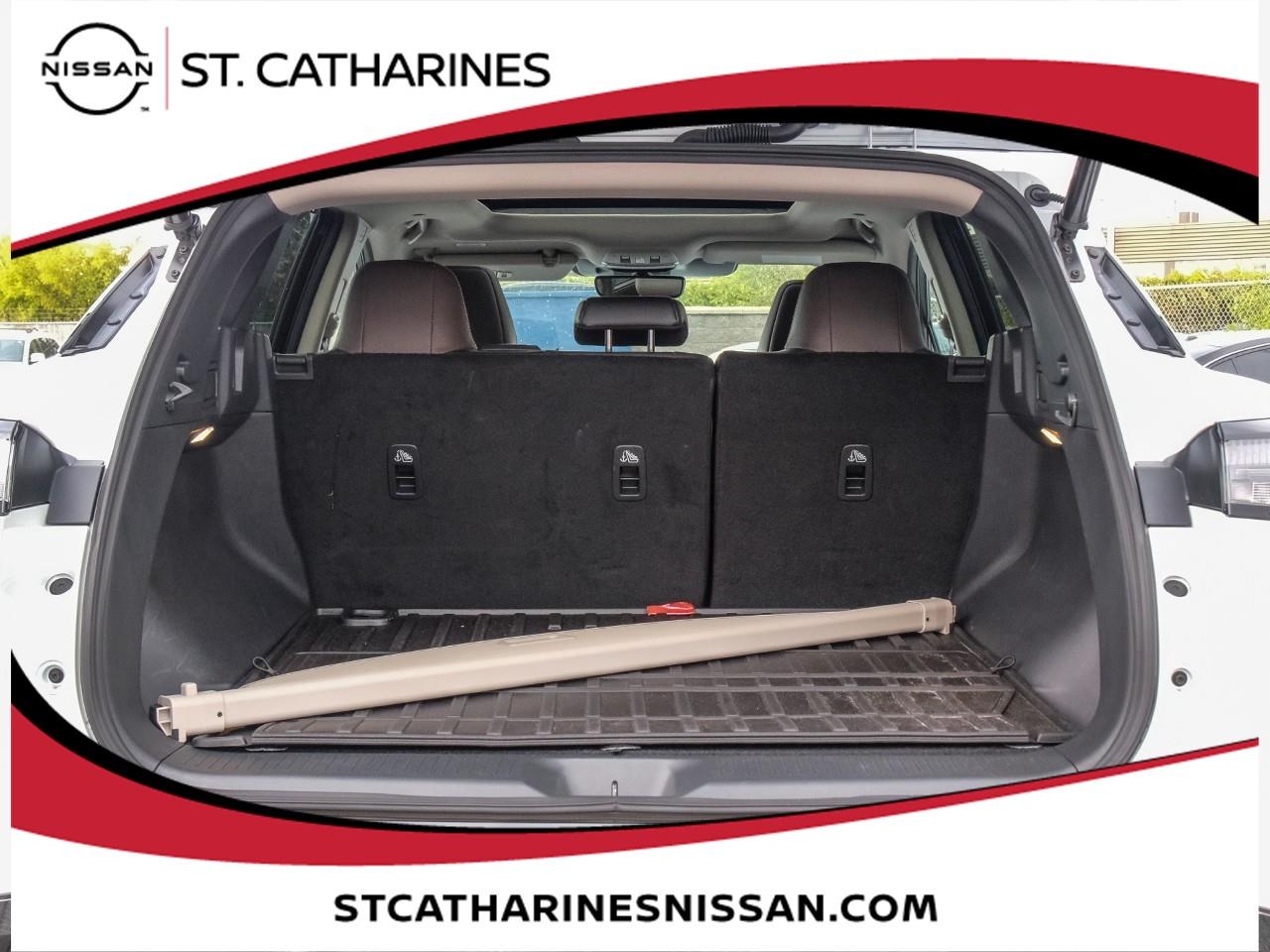 2025 Nissan Murano Platinum Photo