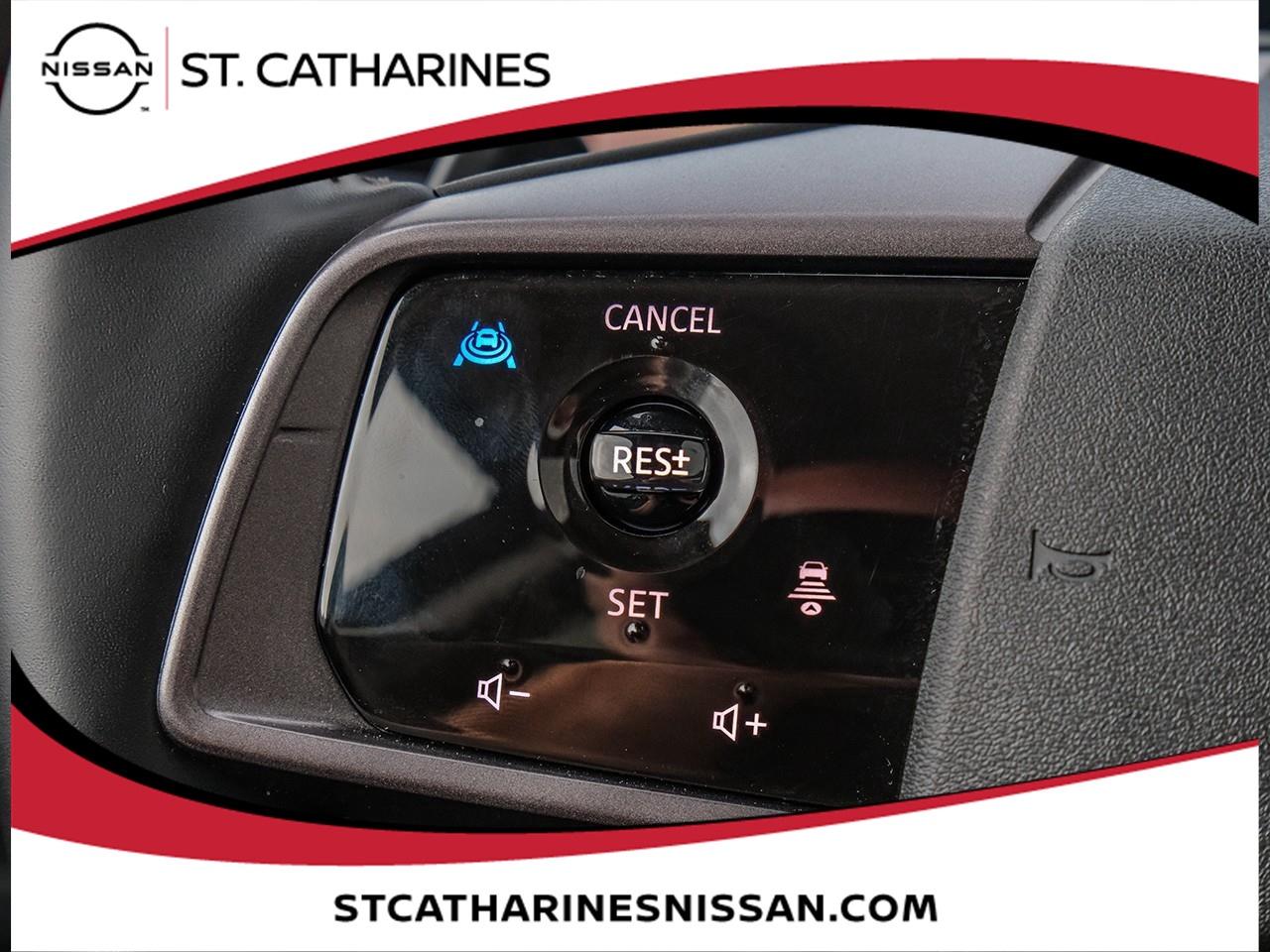 2025 Nissan Murano Platinum Photo