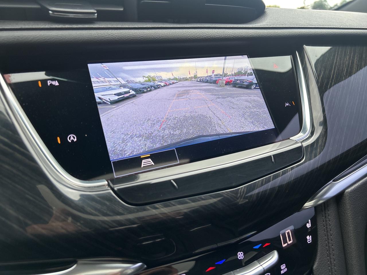 2021 Cadillac XT6 Premium Luxury Nav Carplay Lane Keep 6 Seats Photo