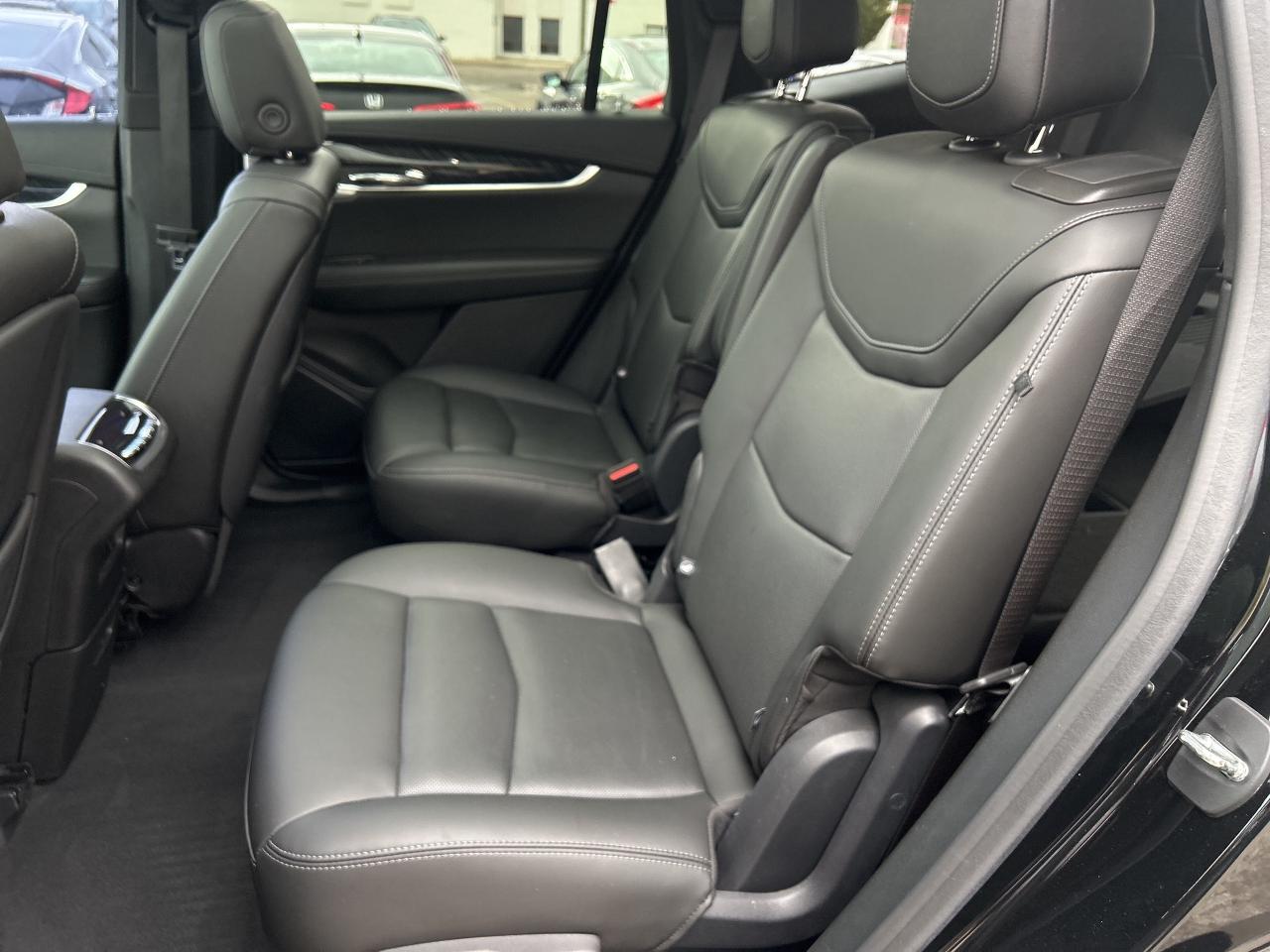 2021 Cadillac XT6 Premium Luxury Nav Carplay Lane Keep 6 Seats Photo