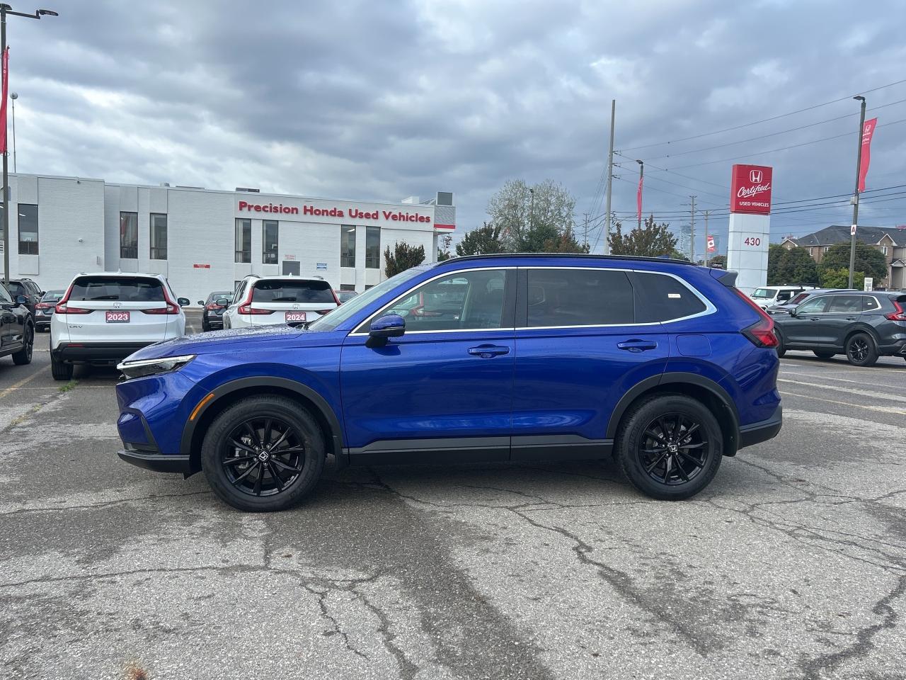 2025 Honda CR-V Sport Sunroof CarPlay Heated Seats Low KMS! Photo