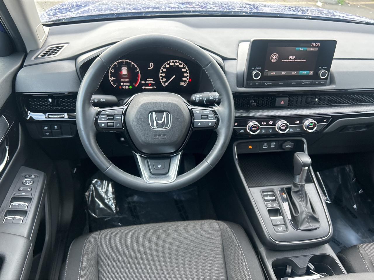 2025 Honda CR-V Sport Sunroof CarPlay Heated Seats Low KMS! Photo