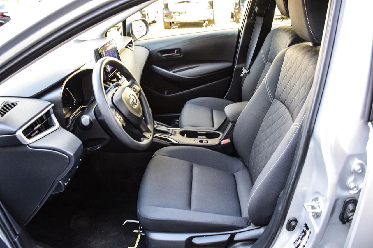 2024 Toyota Corolla Hybrid LE / NO ACCIDENT / CARPLAY / BSM/HTD SEATS/ALLOY Photo