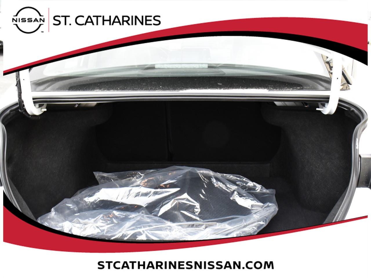 2025 Nissan Sentra SR Photo