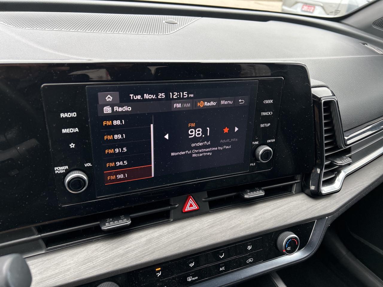 2023 Kia Sportage X-Line AWD Leather CarPlay Heated Seats Photo