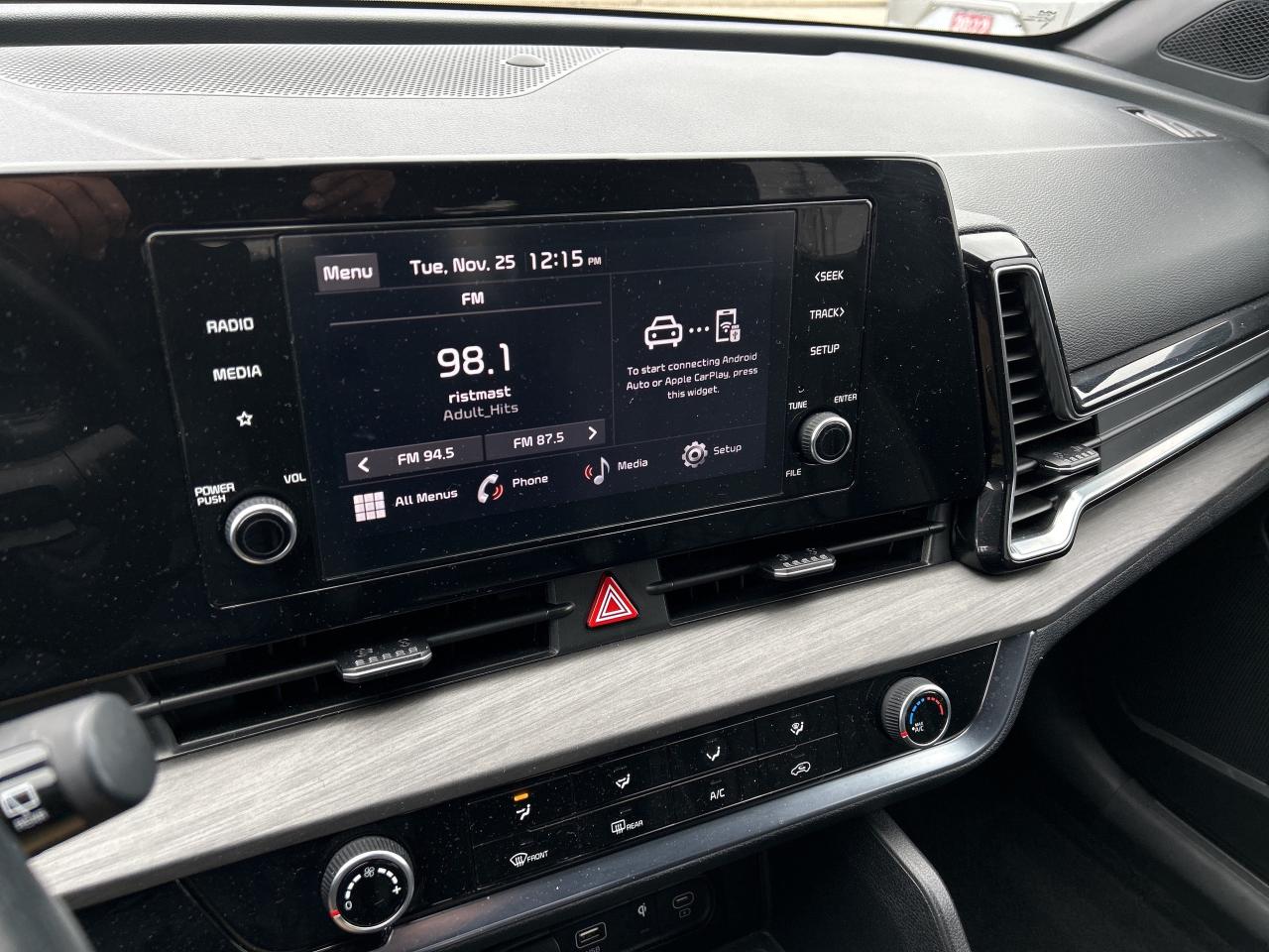 2023 Kia Sportage X-Line AWD Leather CarPlay Heated Seats Photo