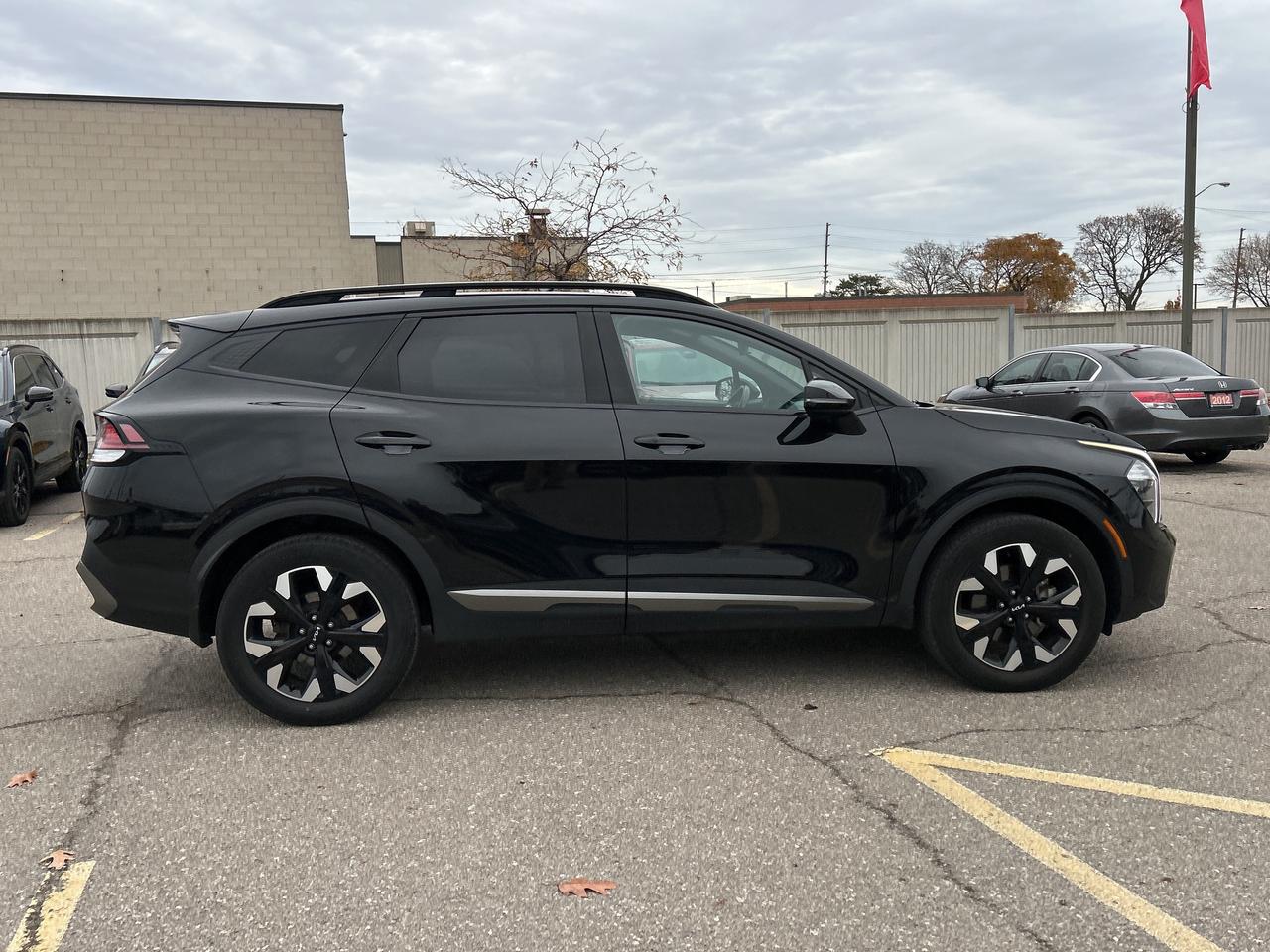 2023 Kia Sportage X-Line AWD Leather CarPlay Heated Seats Photo