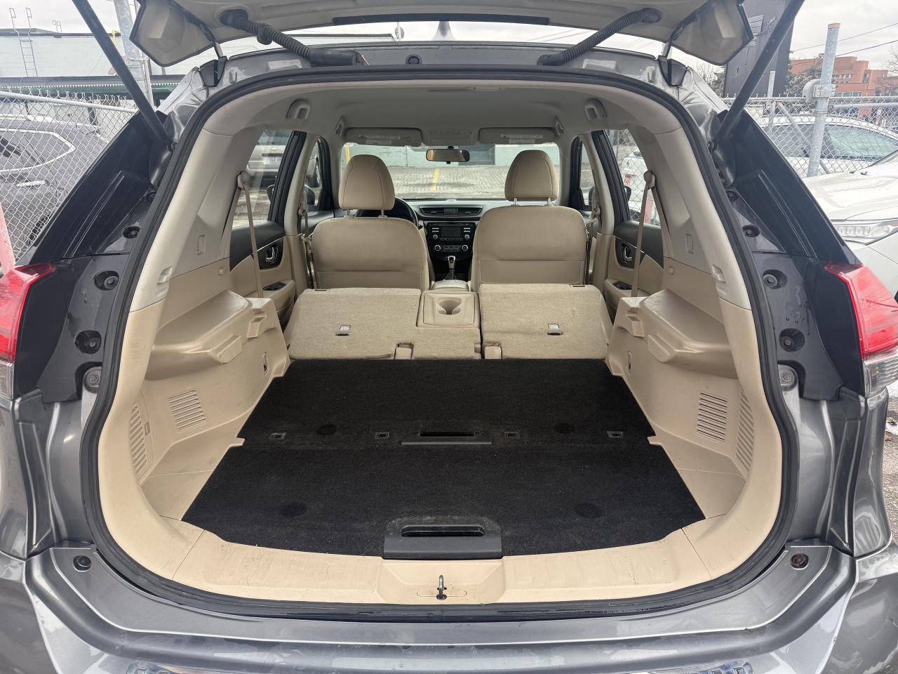 2017 Nissan Rogue *** 3 YEAR WARRANTY INCLUDED *** Photo