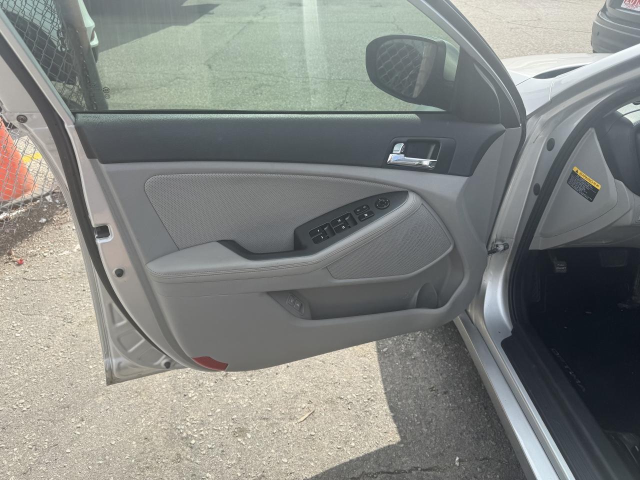 2013 Kia Optima *** 3 YEAR WARRANTY INCLUDED *** Photo