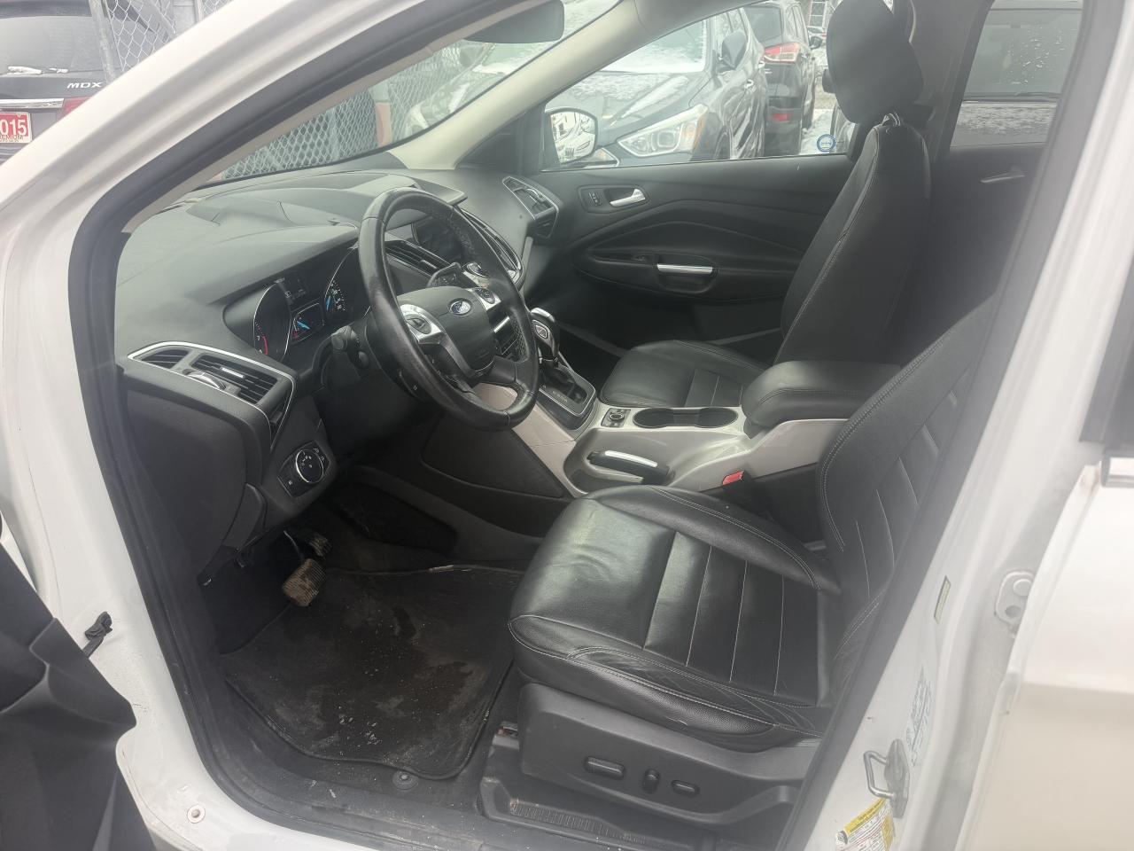 2013 Ford Escape *** 3 YEAR WARRANTY INCLUDED *** Photo