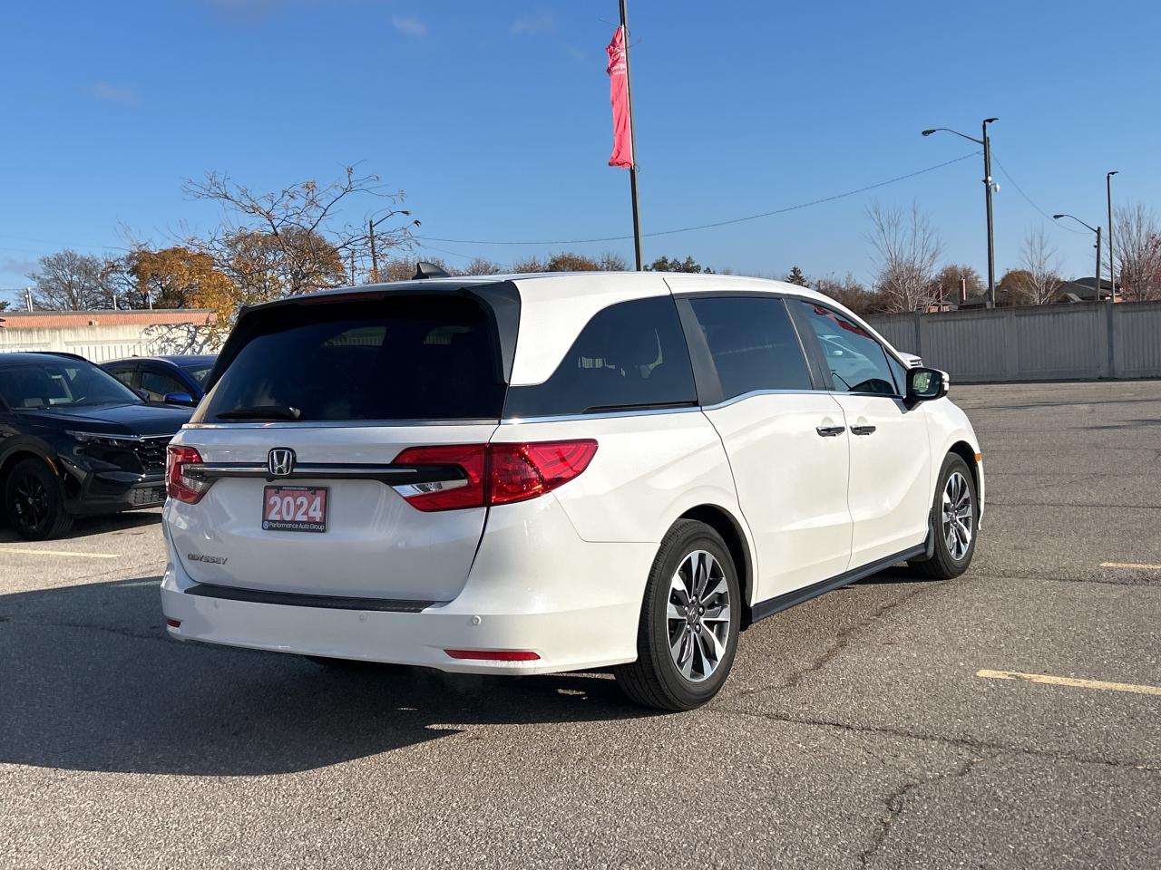 2024 Honda Odyssey EX-L  Leather  Sunroof CarPlay Rear Camera Photo