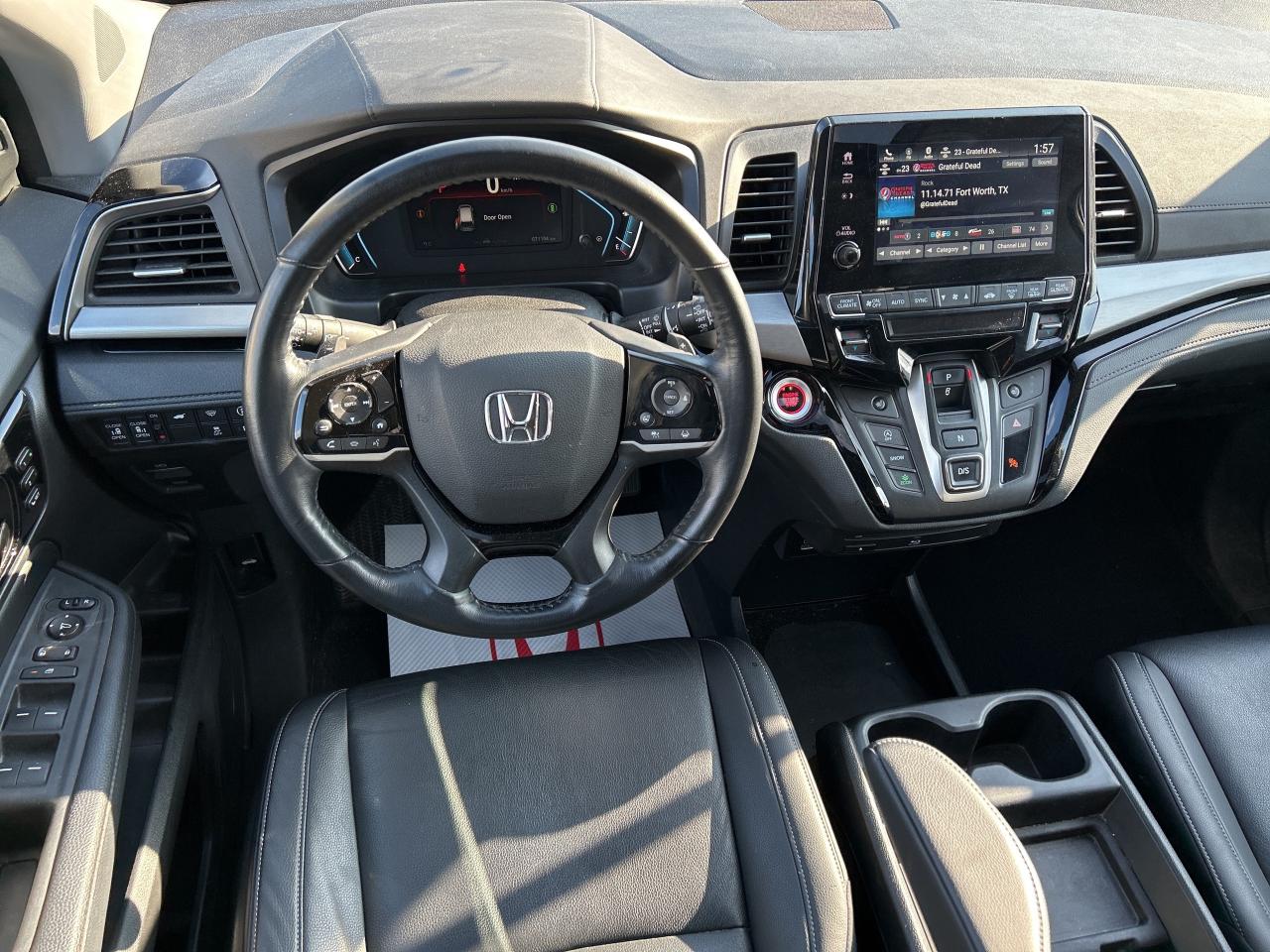 2024 Honda Odyssey EX-L  Leather  Sunroof CarPlay Rear Camera Photo