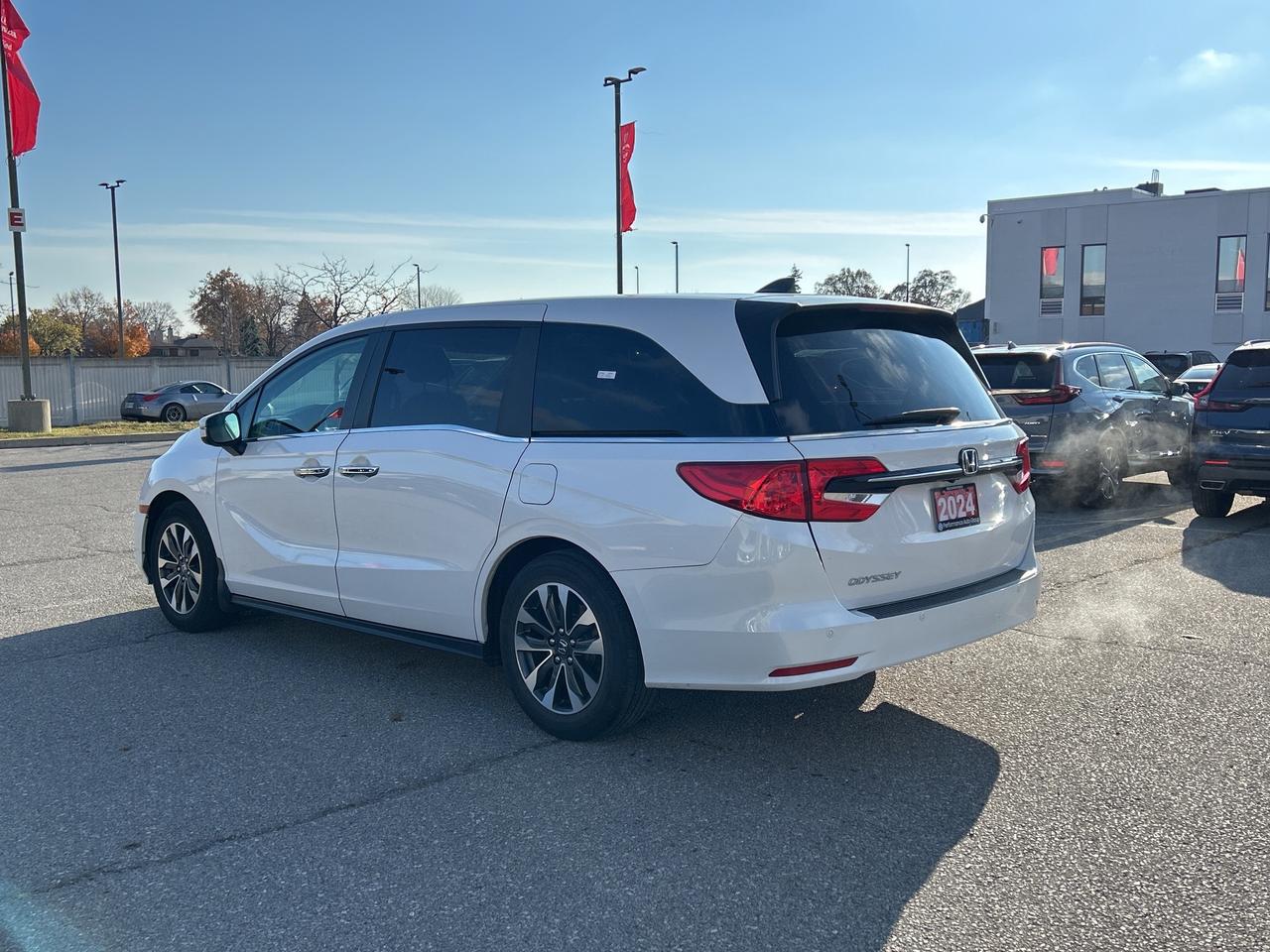 2024 Honda Odyssey EX-L  Leather  Sunroof CarPlay Rear Camera Photo3