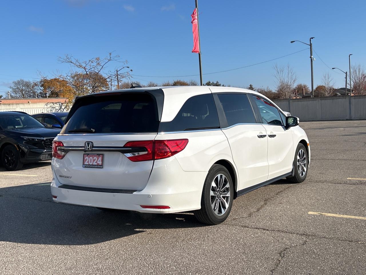 2024 Honda Odyssey EX-L  Leather  Sunroof CarPlay Rear Camera Photo