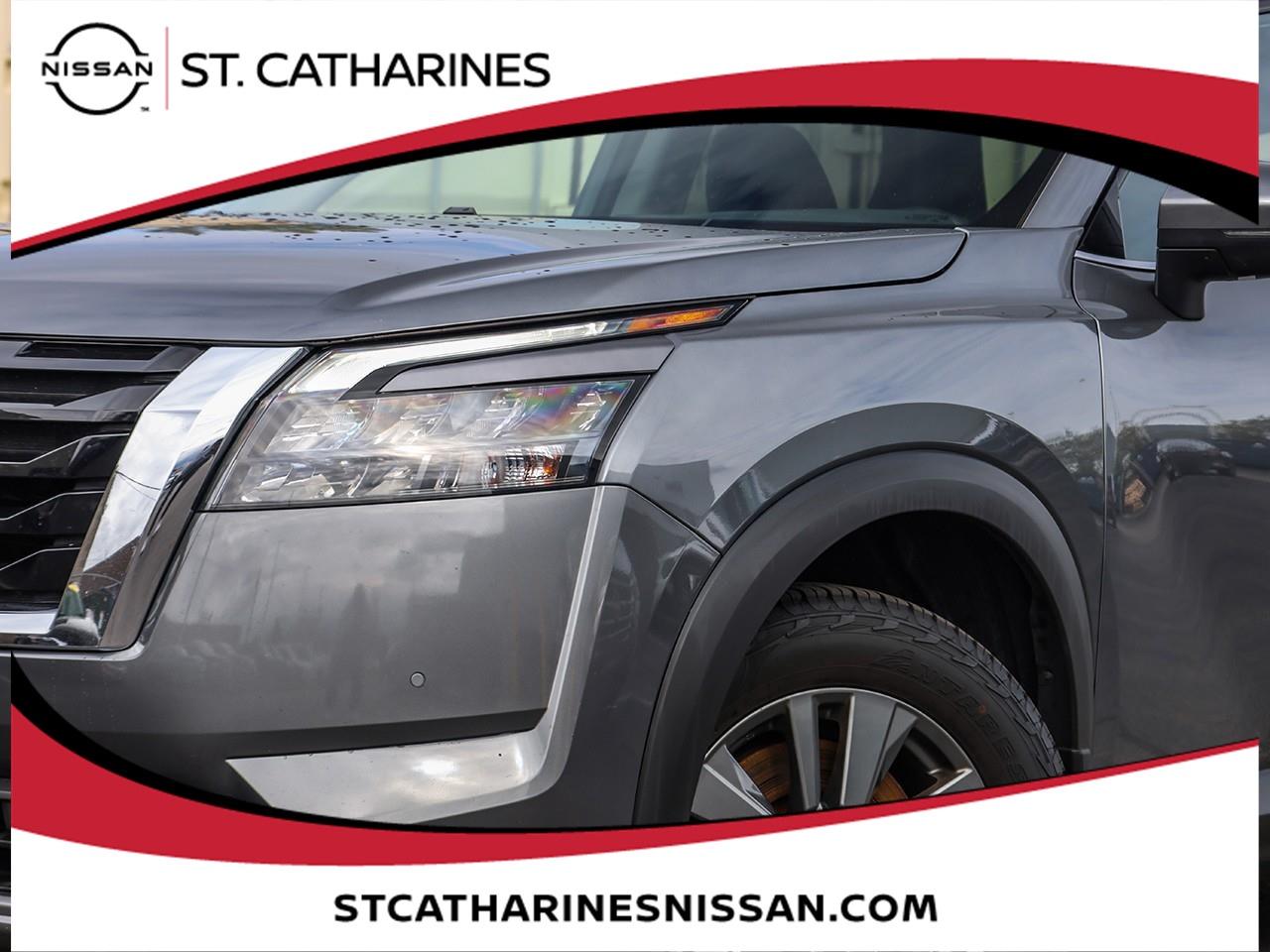 2023 Nissan Pathfinder SV Photo