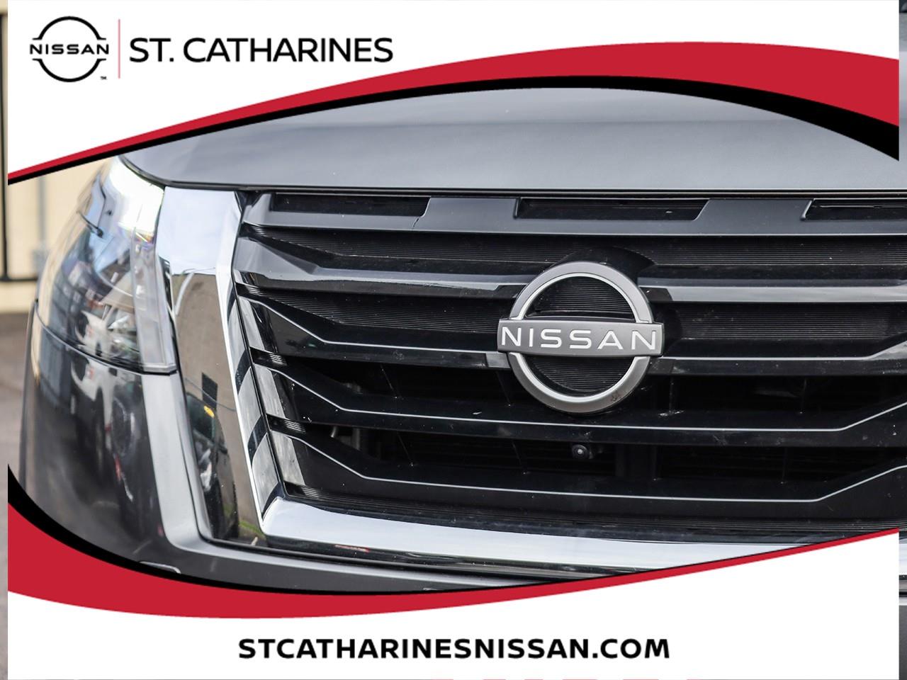 2023 Nissan Pathfinder SV Photo