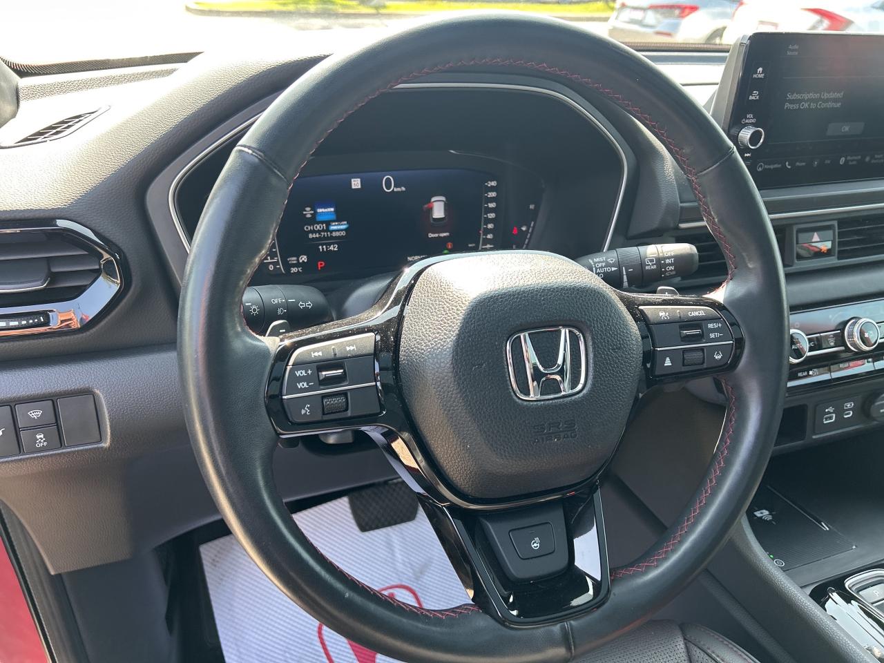 2024 Honda Pilot Black Edition Navigation Sunroof Cool/heated seats Photo