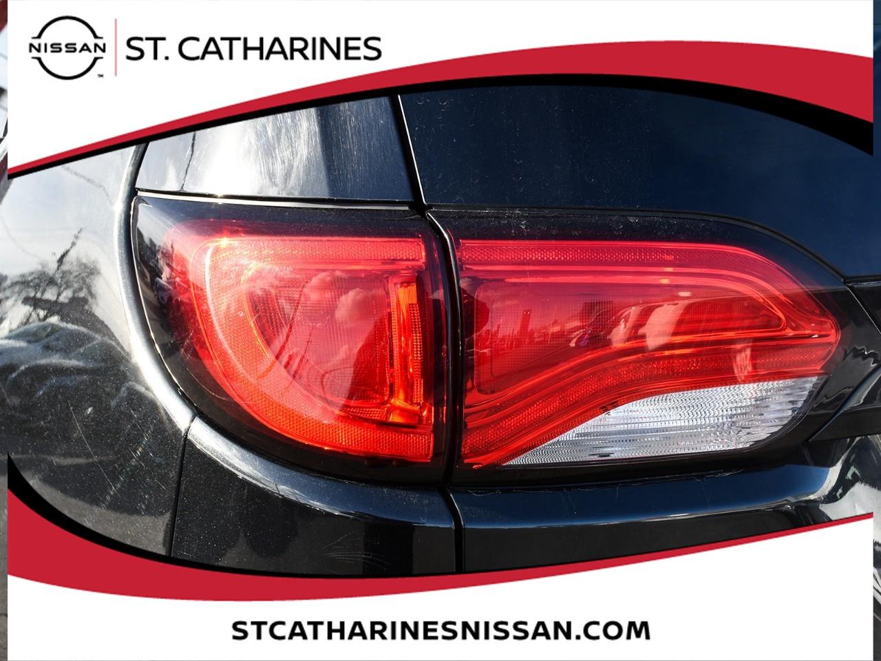 2022 Chrysler Grand Caravan SXT Photo