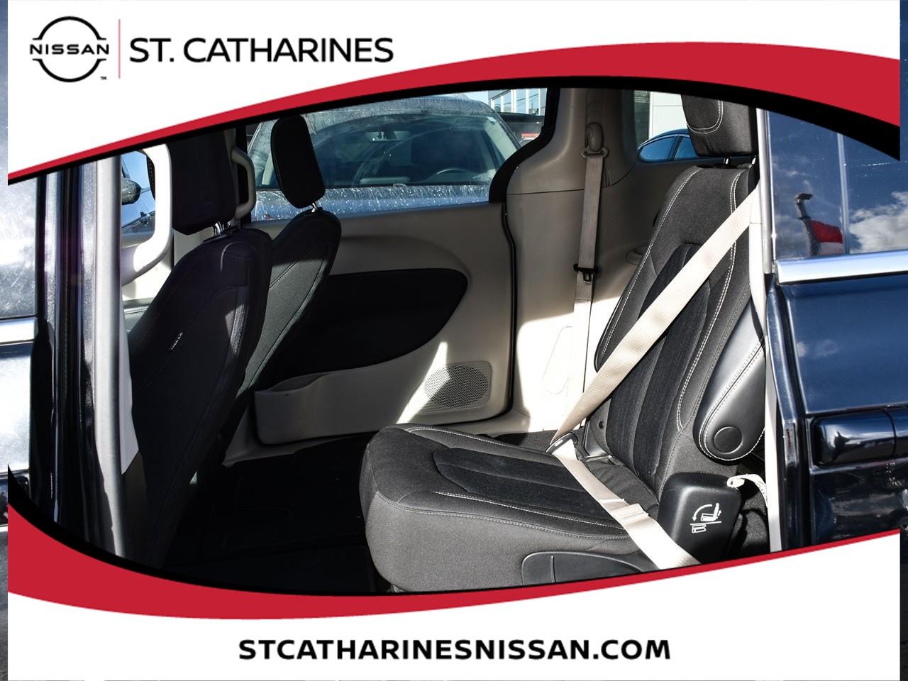 2022 Chrysler Grand Caravan SXT Photo