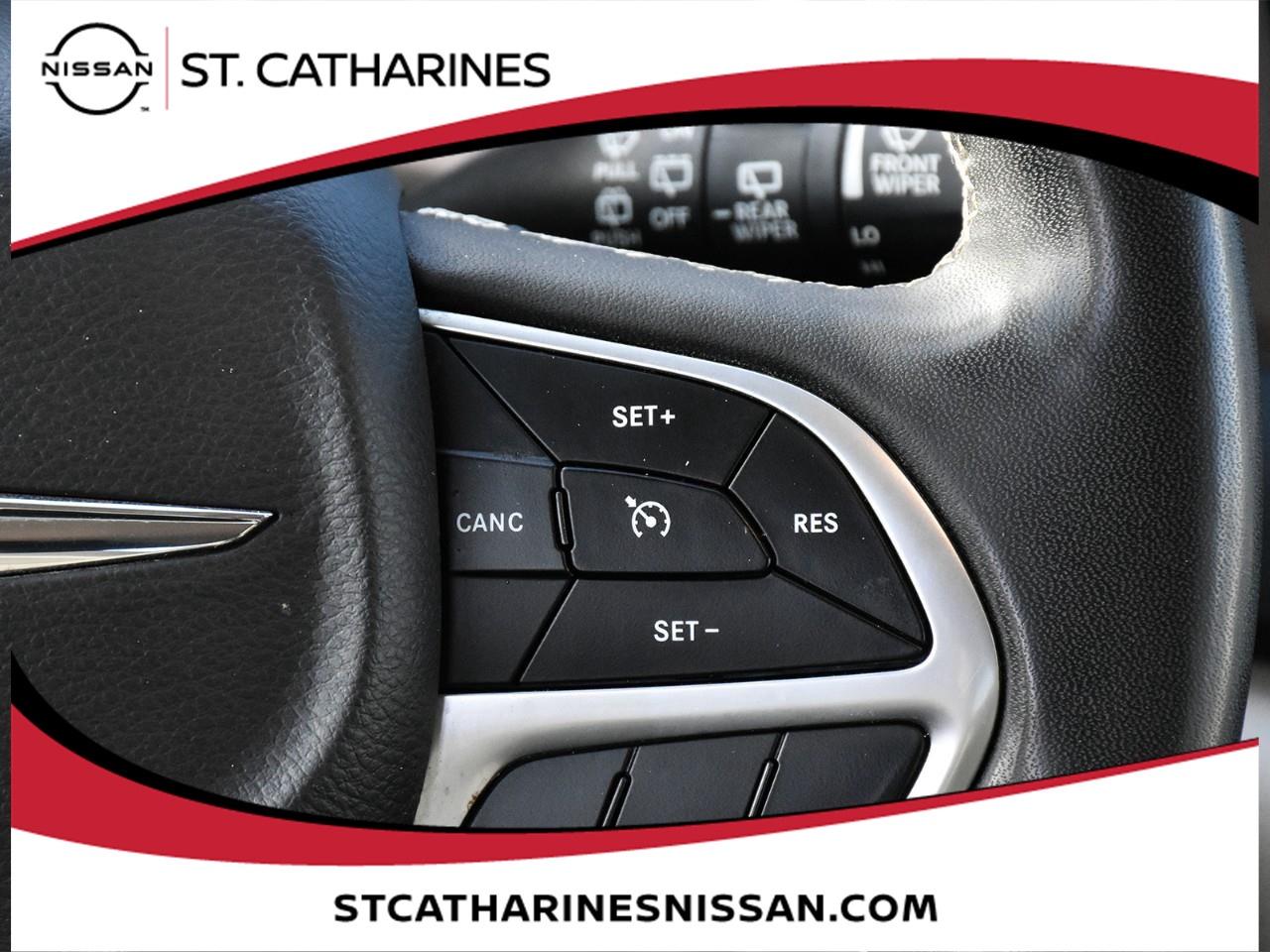2022 Chrysler Grand Caravan SXT Photo