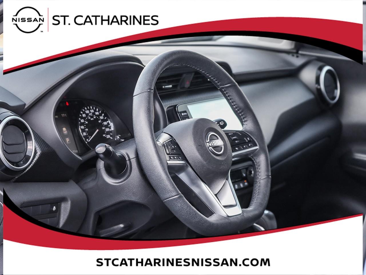 2023 Nissan Kicks SV Photo