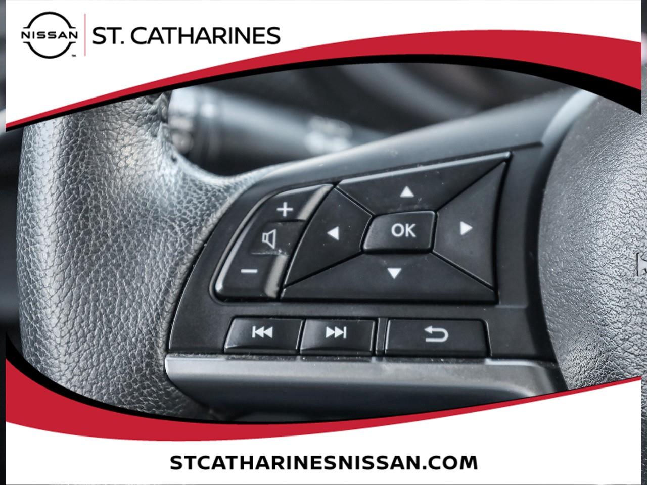 2023 Nissan Kicks SV Photo