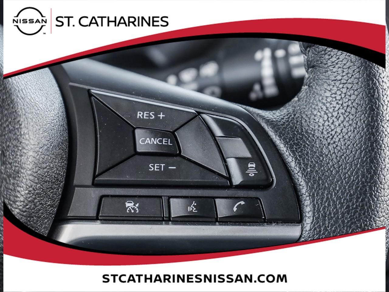 2023 Nissan Kicks SV Photo