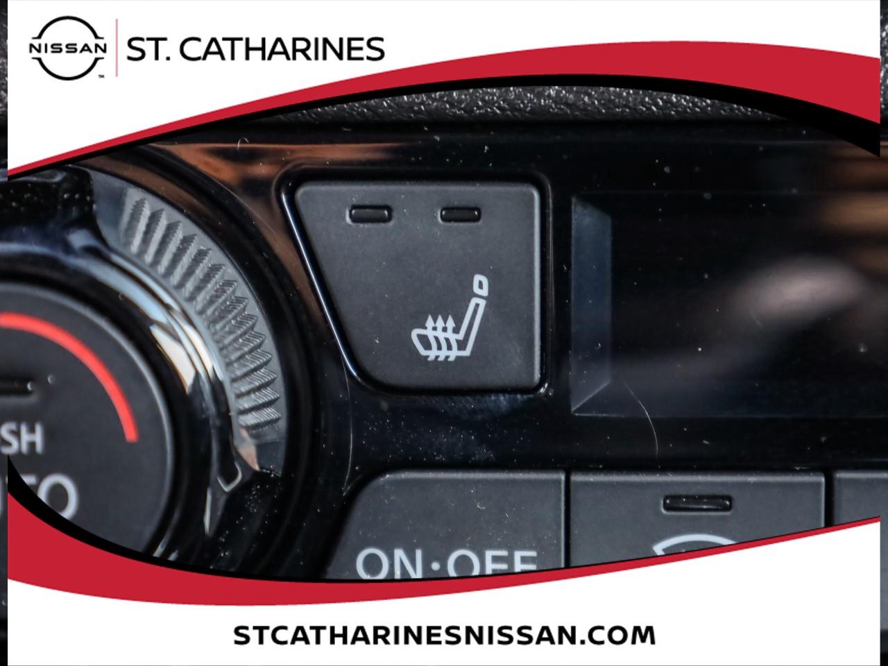 2023 Nissan Kicks SV Photo