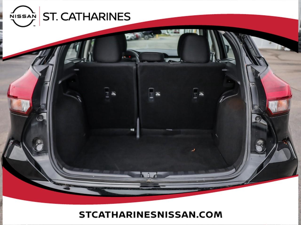 2023 Nissan Kicks SV Photo