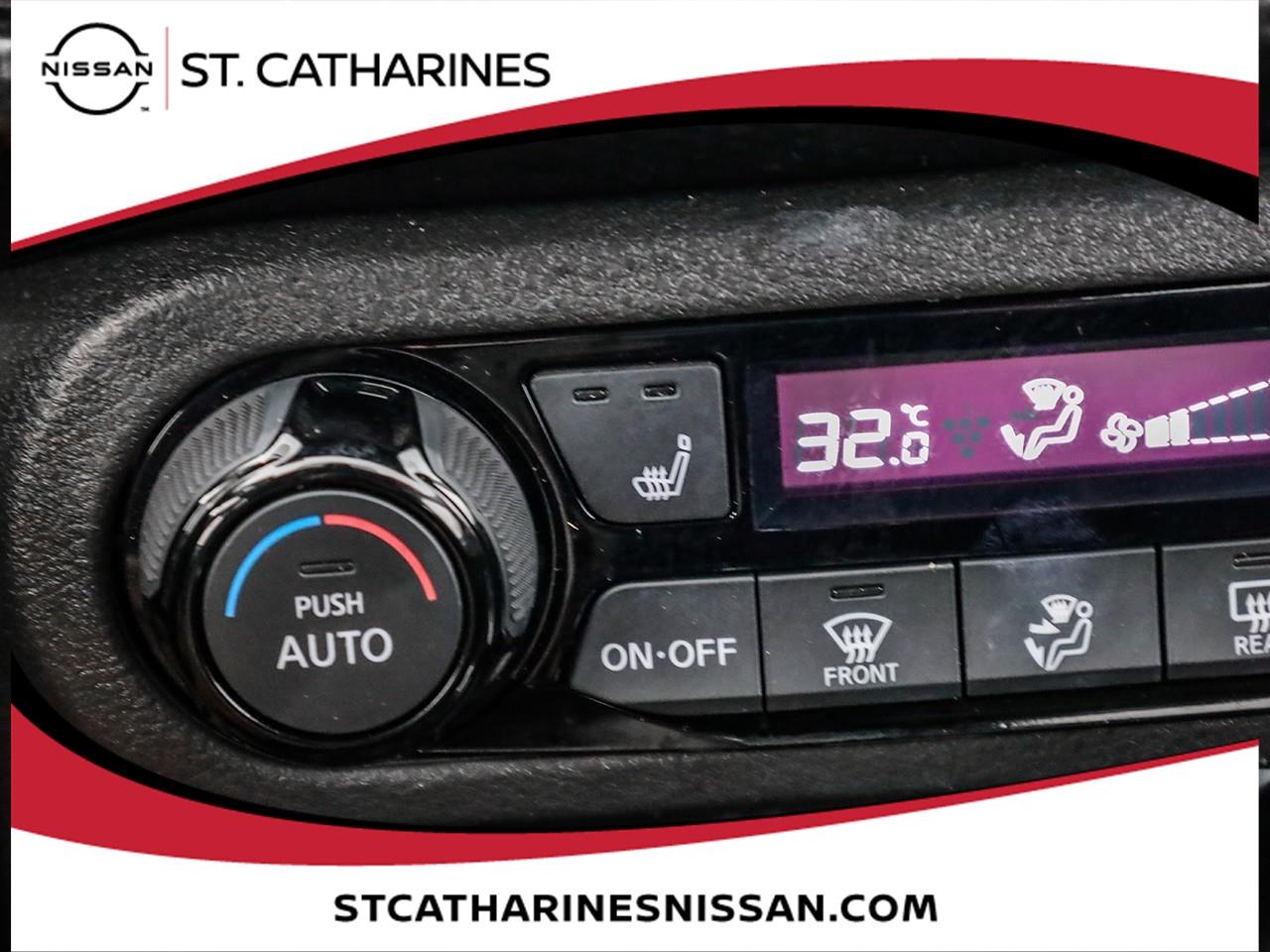 2023 Nissan Kicks SV Photo