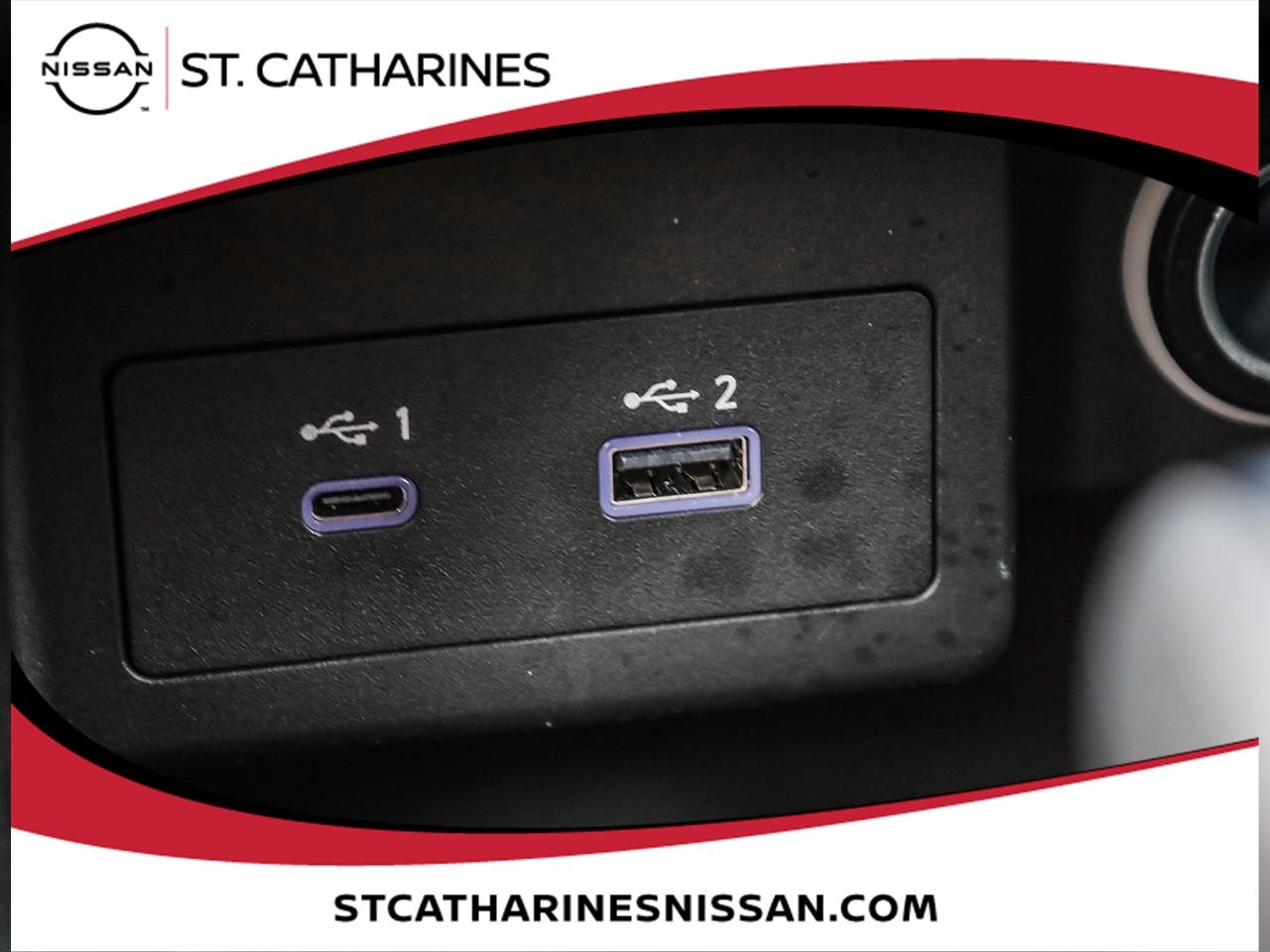 2023 Nissan Kicks SV Photo