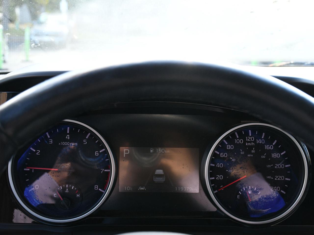 2024 Kia Carnival LX+ CPO   3rd Row Seating   Backup Camera   Blueto Photo