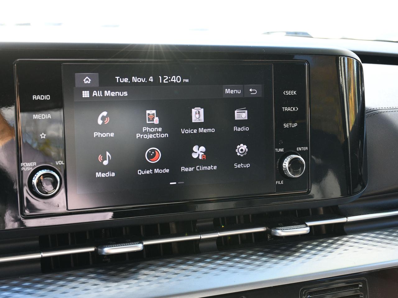 2024 Kia Carnival LX+ CPO   3rd Row Seating   Backup Camera   Blueto Photo