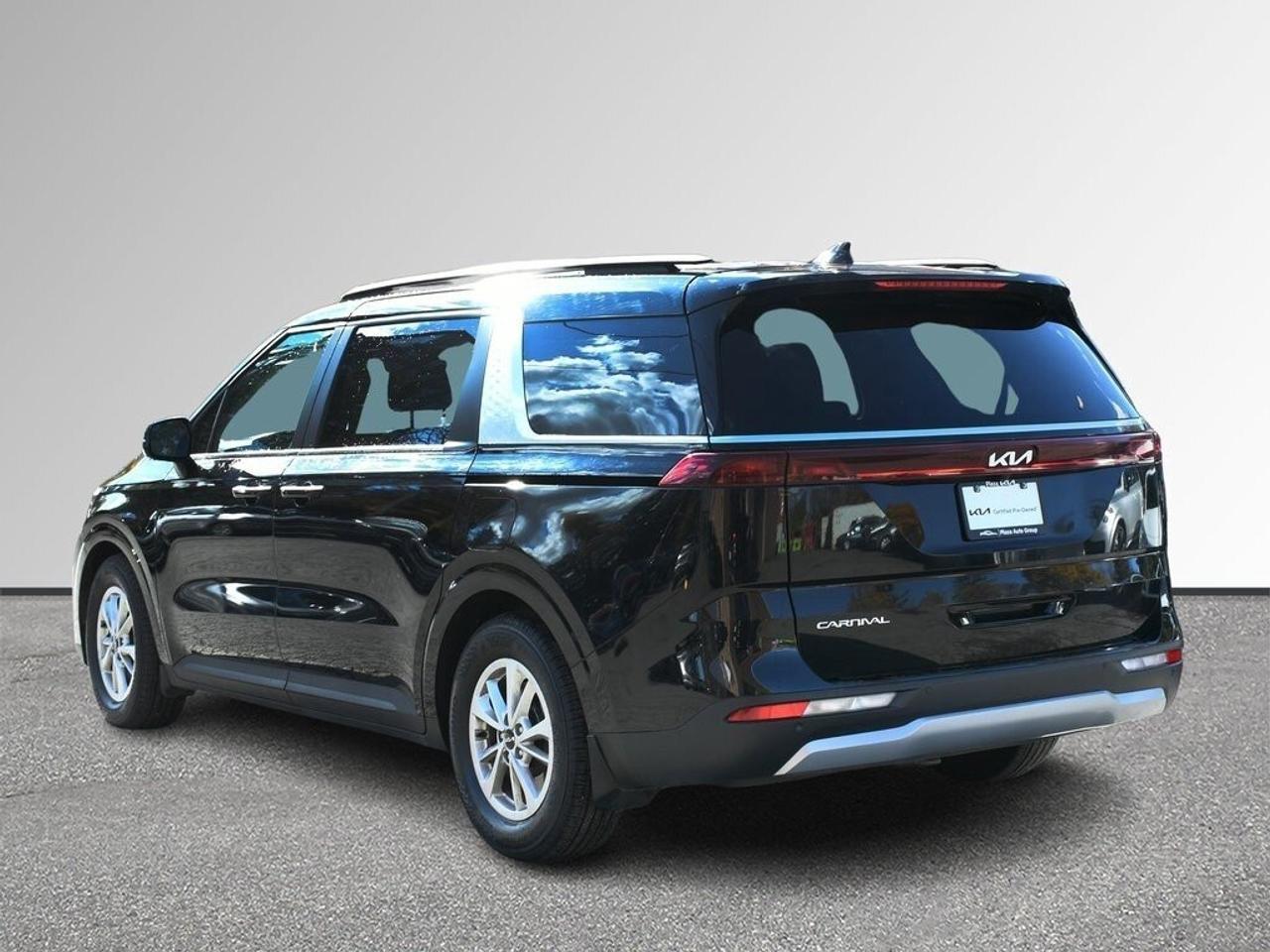 2024 Kia Carnival LX+ CPO   3rd Row Seating   Backup Camera   Blueto Photo