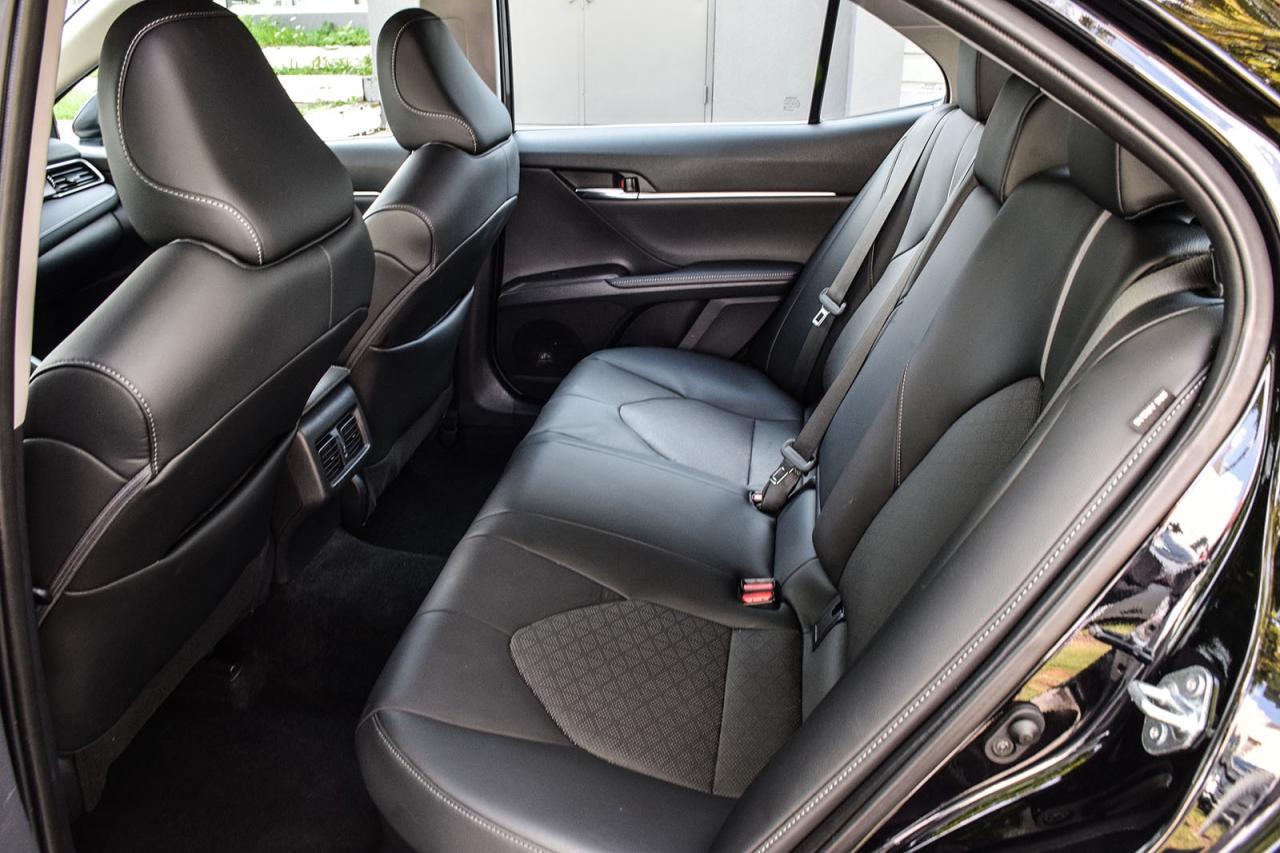 2022 Toyota Camry HYBRID XSE / NO ACCIDENT /SUNROOF /LEATHER / CARPLAY/BSM Photo