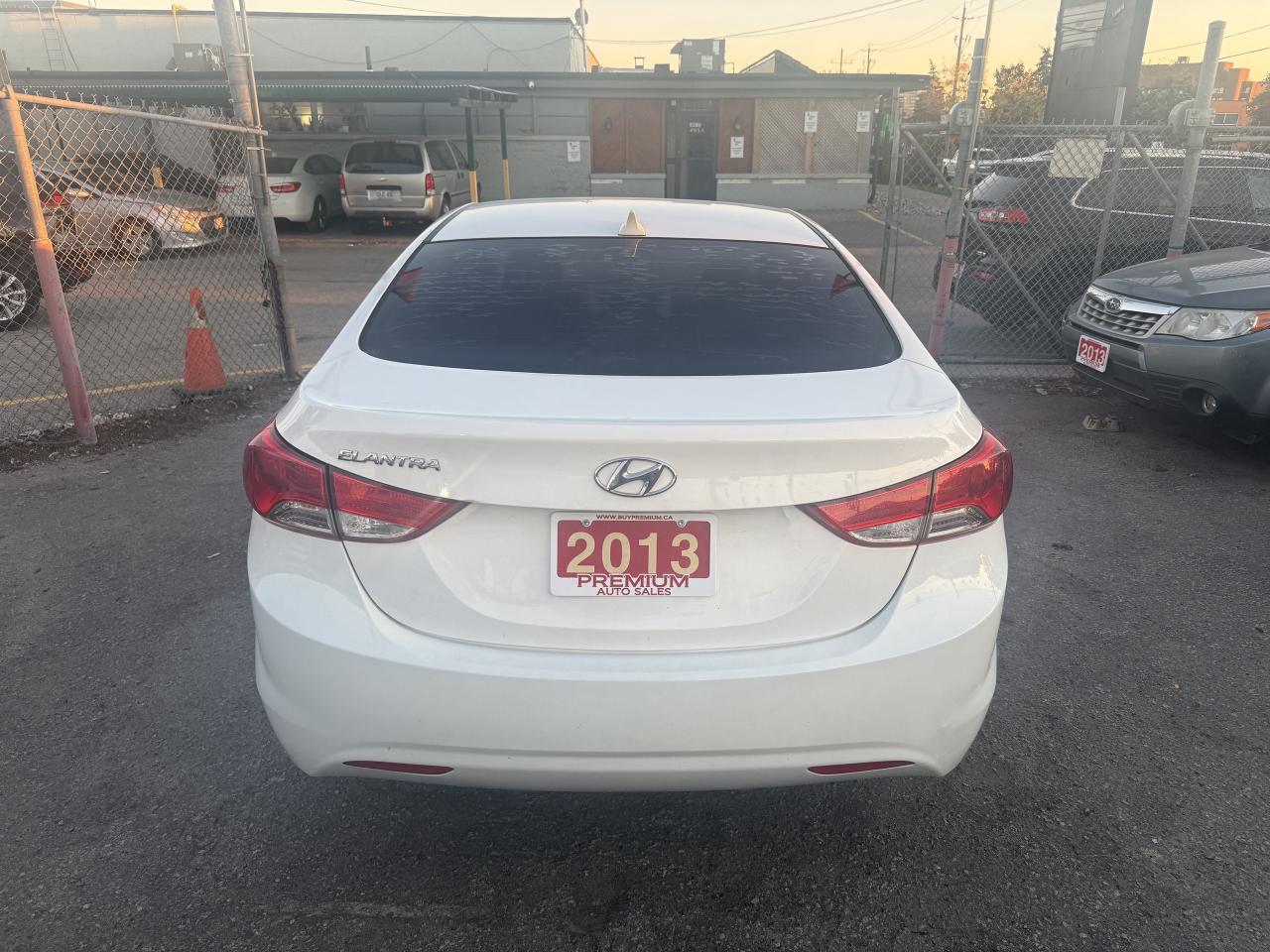 2013 Hyundai Elantra *** 3 YEAR WARRANTY INCLUDED *** Photo