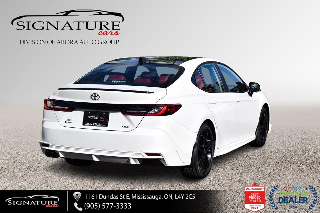 2025 Toyota Camry HYBRID XSE AWD / CLEAN CARFAX / RED INTERIOR / MOONROOF Photo2