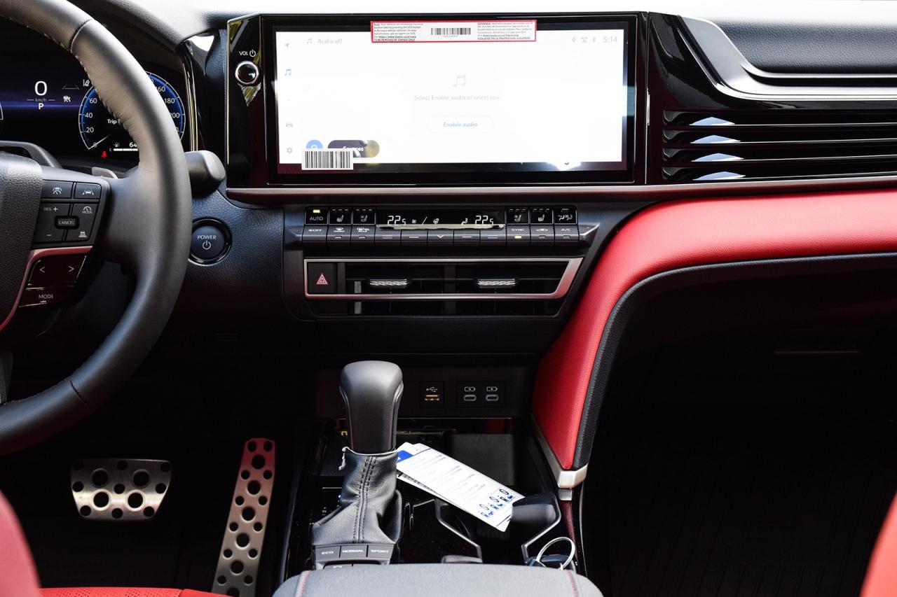 2025 Toyota Camry HYBRID XSE AWD Clean Carfax Red Interior Moonroof Photo