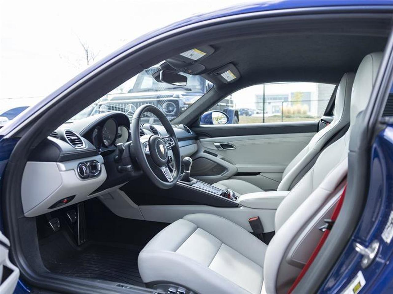 2025 Porsche 718 Cayman GTS 4.0 Blue Photo