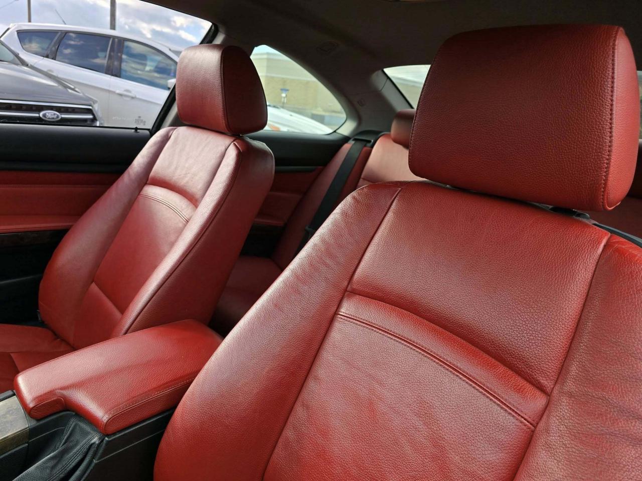 2007 BMW 3 Series 2dr Cpe 328xi AWD Photo