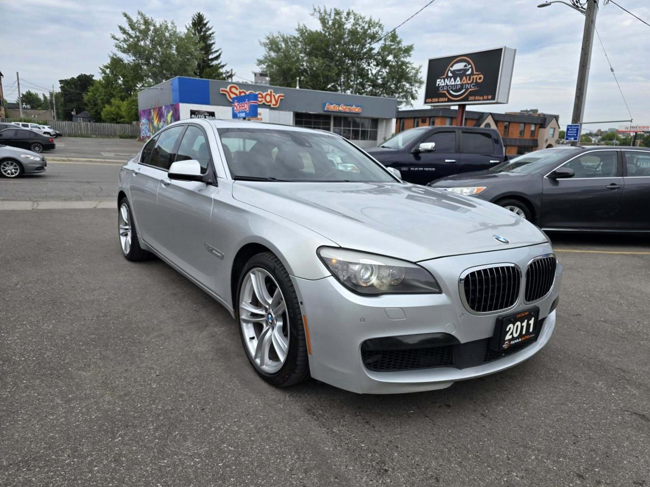 2011 BMW 7 Series 4dr Sdn 750i xDrive AWD Photo