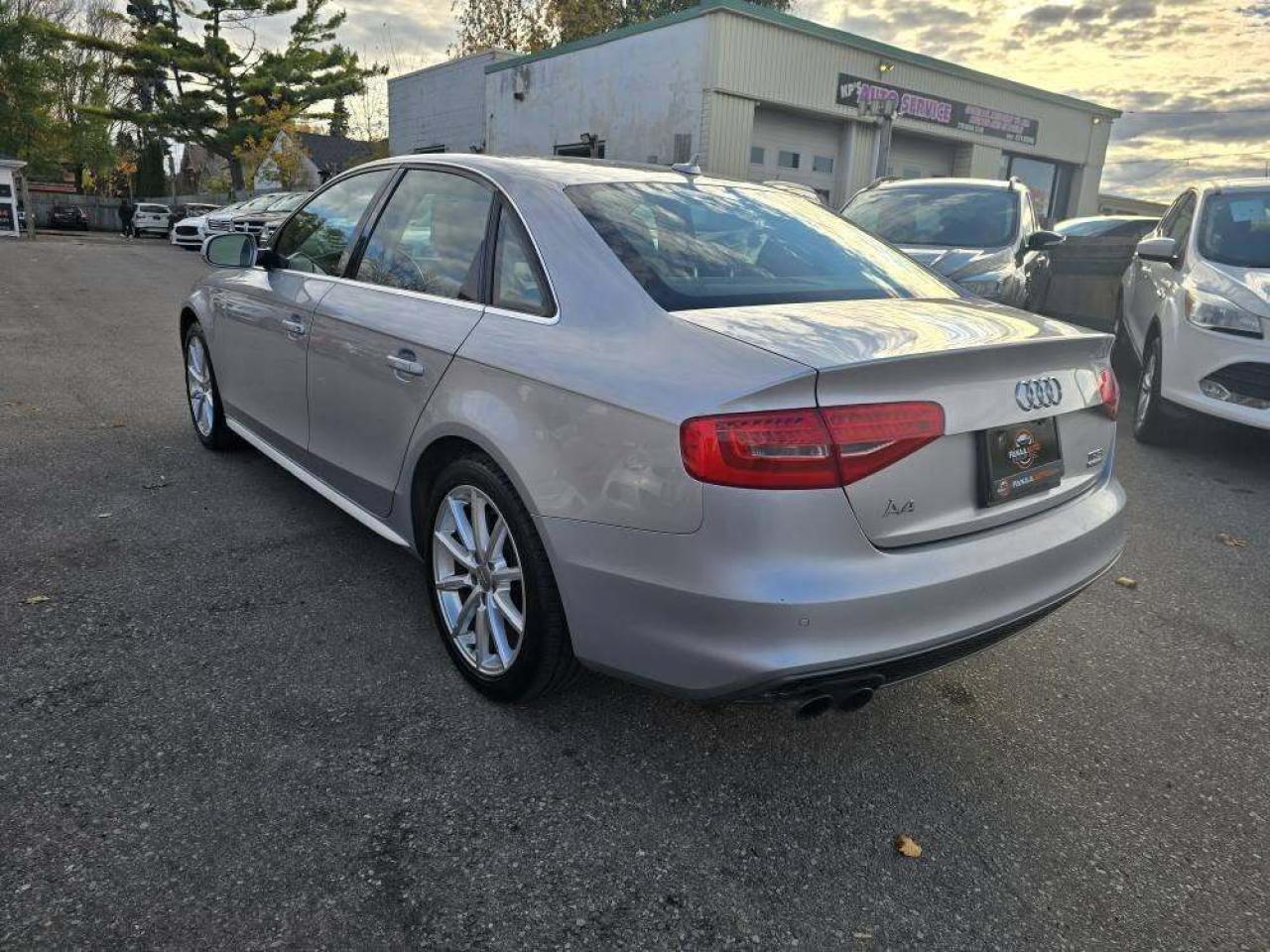 2015 Audi A4 4dr Sdn Auto Progressiv plus quattro Photo