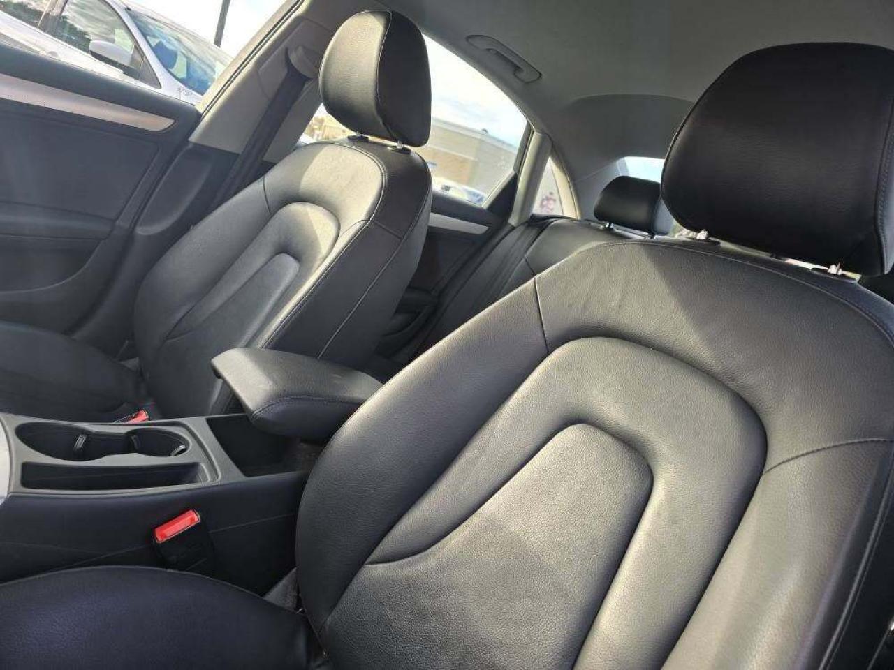 2015 Audi A4 4dr Sdn Auto Progressiv plus quattro Photo